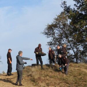 Zoeken van een goede locatie voor de stekjes van de jeneverbes